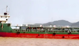 2008 Built 900 DWT Oil Tanker